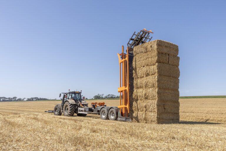 Big Bale Transtacker Bale Handling Example