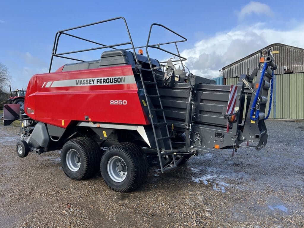 mf2250 b